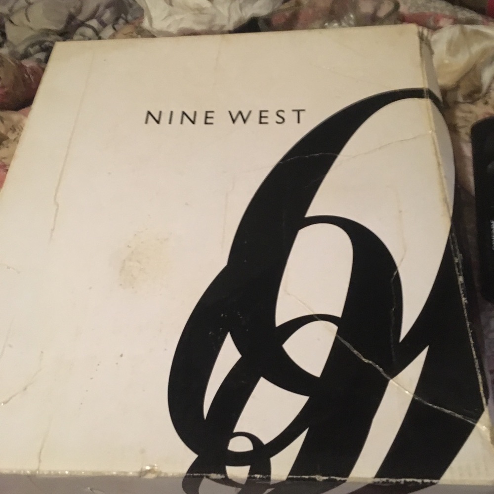Nine West heeled boots - Picture 6 of 6